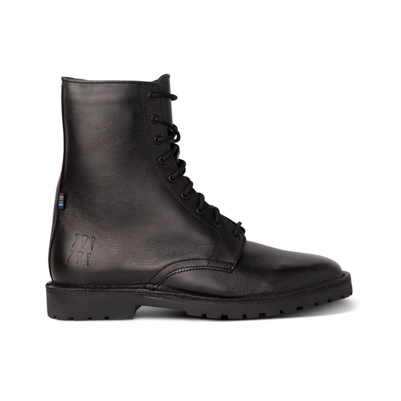 VELDSKOEN Move Me Ranger Boot Black Leather Black Sole Men’s 7 Women’s 9 EU 40 - Picture 15 of 16